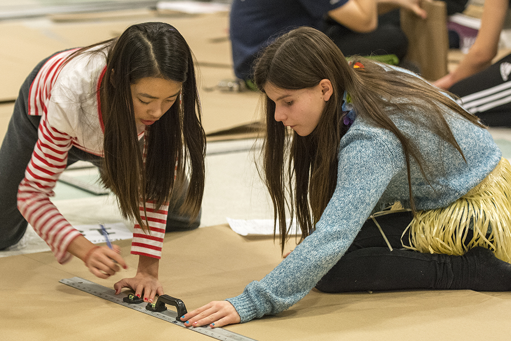 Student cardboard boat build